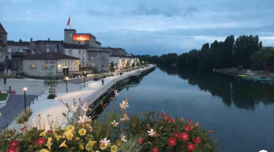 Le Charmant # Coeur De Cognac # Courette Esterno foto